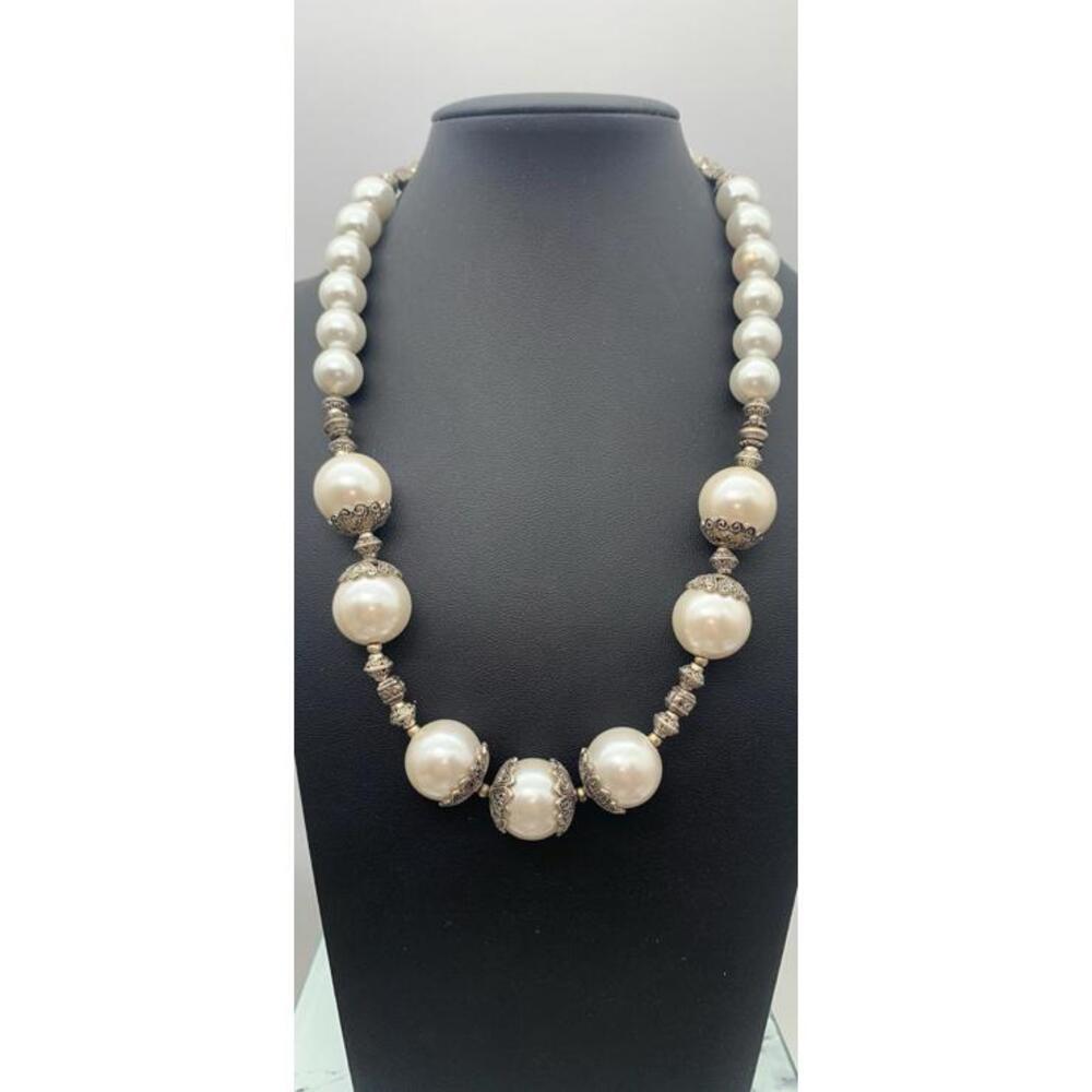 Chunky faux Pearl Necklace Silver Tone Filigree Caps And Ornate Accent Beads - Picture 5 of 5